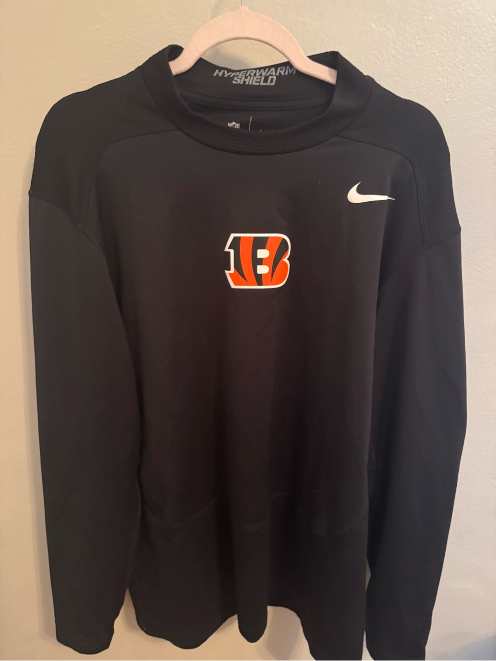 Nike NFL Bengals Hyperwarm Shield Dri-Fit Pull over Mens XL